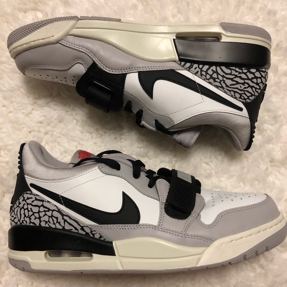 Jordan Legacy 312 Low Tech Grey Fire Red - Picture 2 of 6